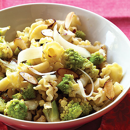 su-Romanesco Broccoli and Toasted Almond Pasta