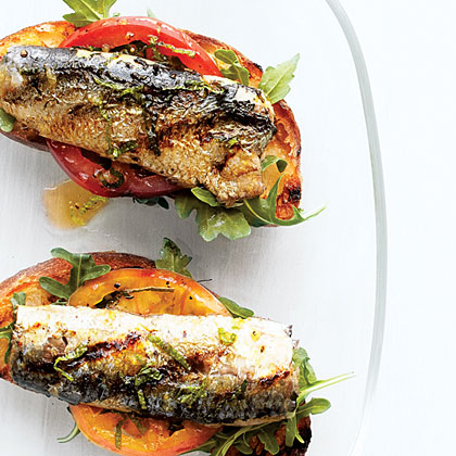 su-Grilled Sardine, Tomato, and Mint Bruschetta