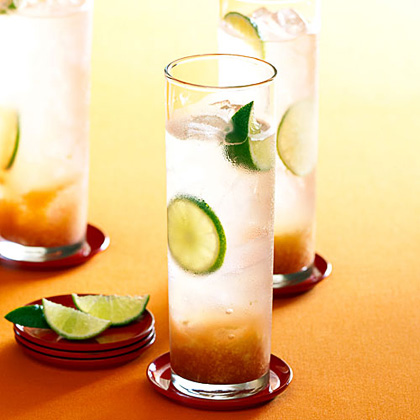 su-Shanghai Buck Cocktail