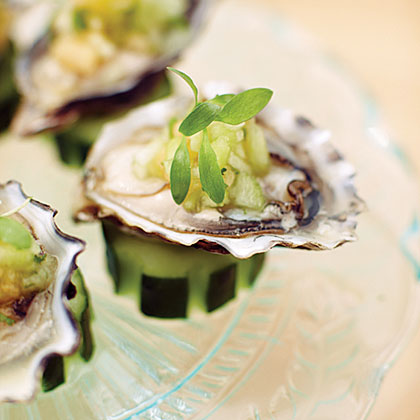 su-Morro Bay Pacific Gold Oysters with Melons and Cucumber Water