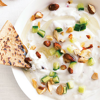 su-Creamy Yogurt and Almond Spread