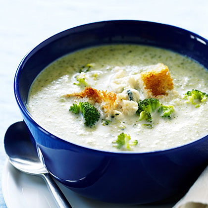 su-Broccoli Soup with Blue Cheese