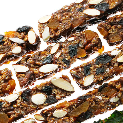 su-No-bake Chewy Fruit and Nut Bars