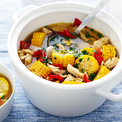 su-Peruvian-Style Corn, Pepper, and Chicken Soup