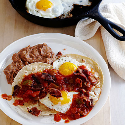 su-Huevos Rancheros con Bacon su-Huevos Rancheros con Bacon