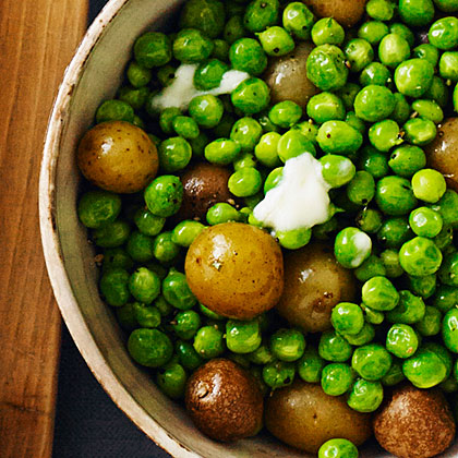 su-Peas and Potatoes with Bay Leaves and Black Pepper