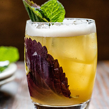 su-The Spirit of Saint Tran