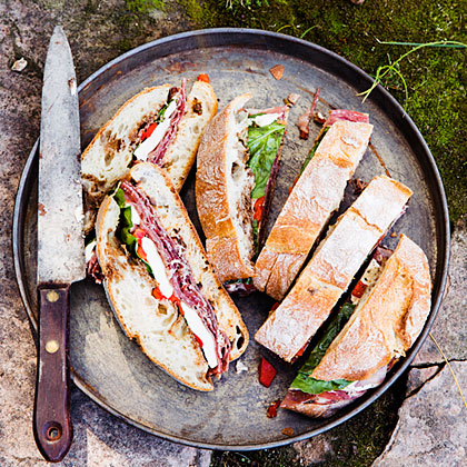 su – Pressed Italian Sandwiches