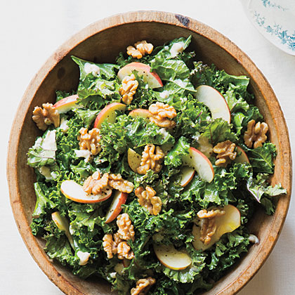 su-Kale and Apple Salad with Walnut Dressing