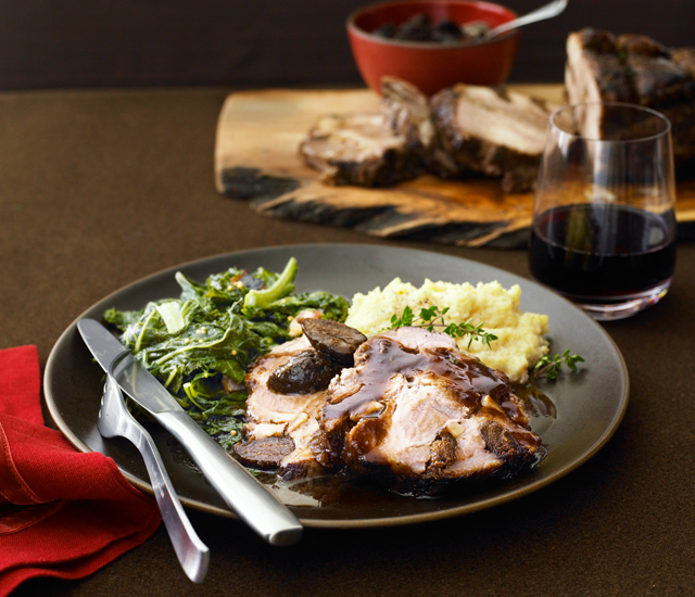 What to sip this weekend: Christmas tree–trimming edition