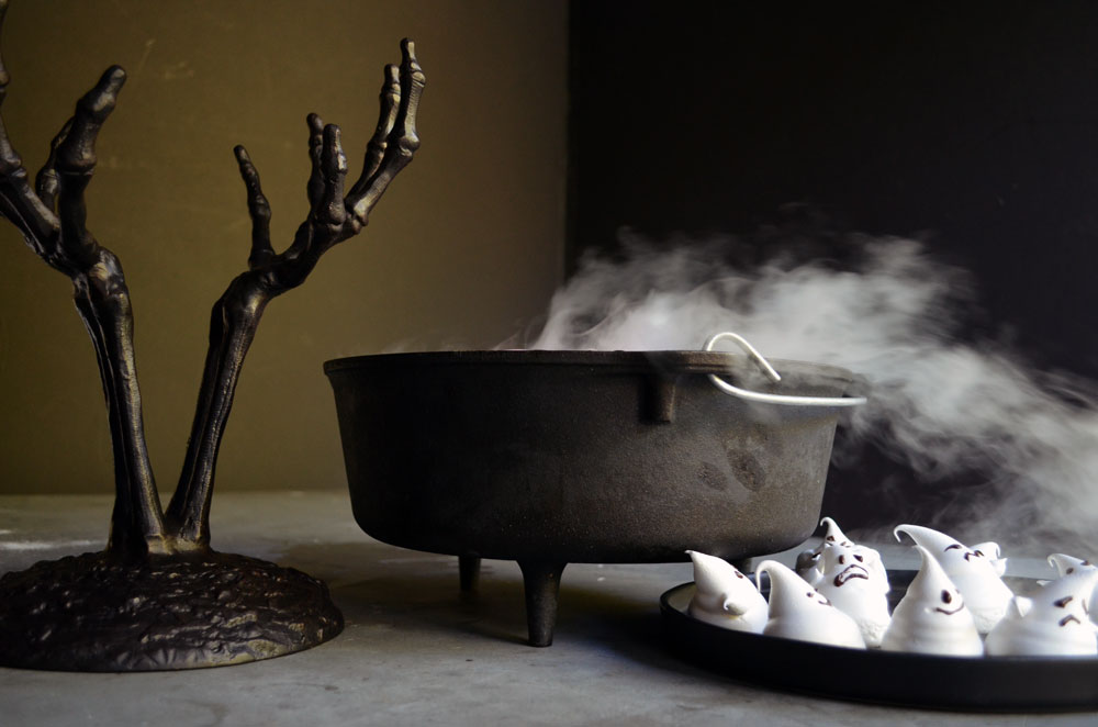 Halloween Cocktail Madness: Spooky Sangria