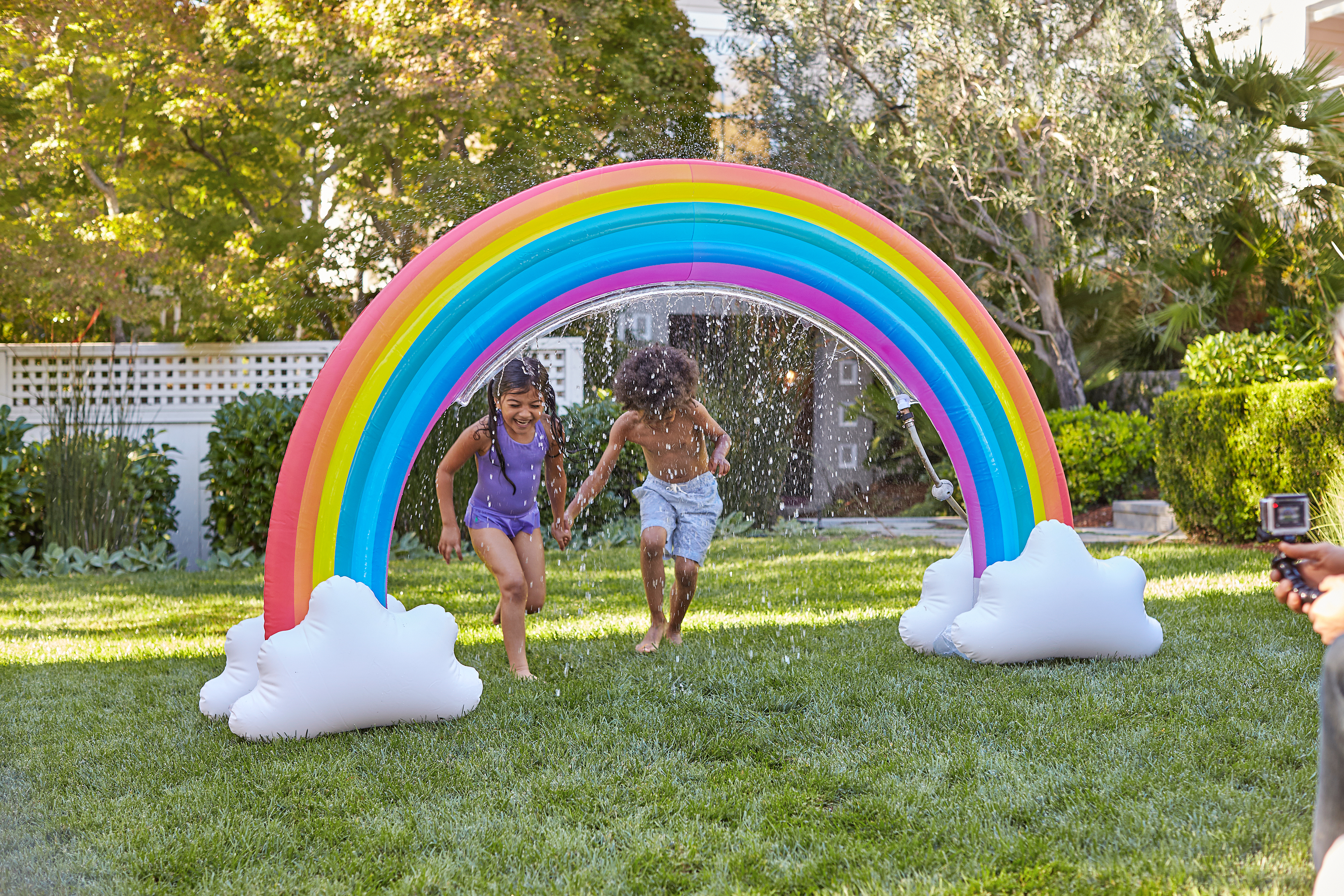 rainbow-inflatable-sprinkler