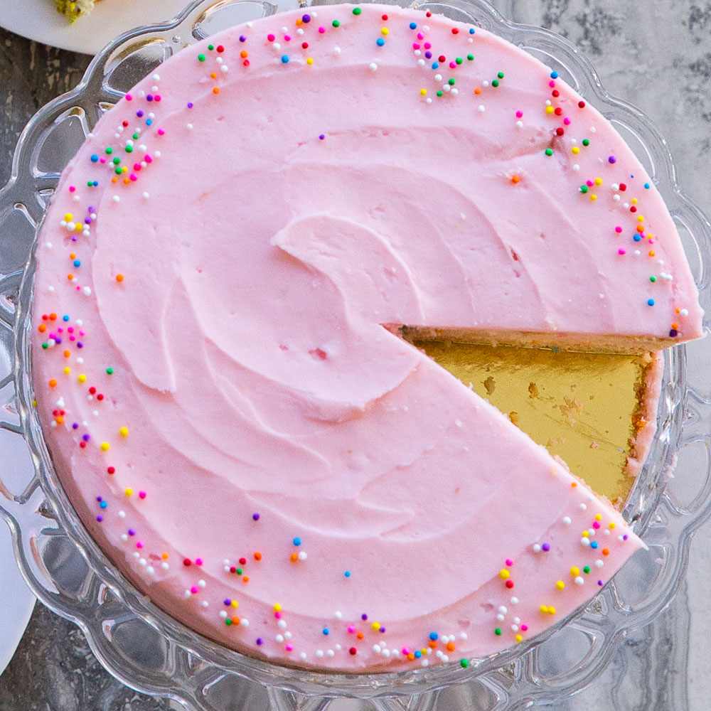 su-Rainbow Sprinkle Cake Image