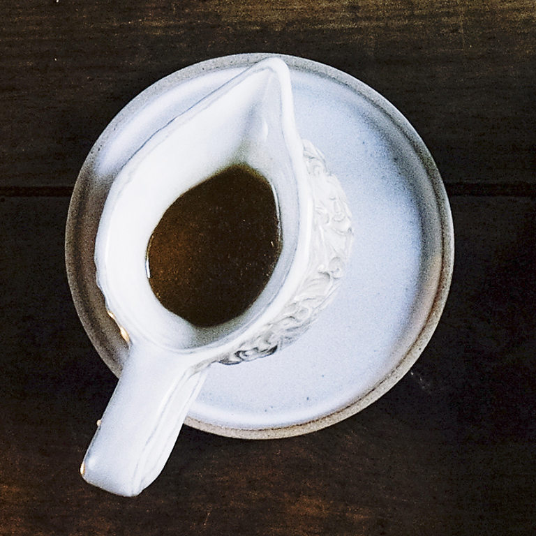 su-Roasted Turkey Gravy Image