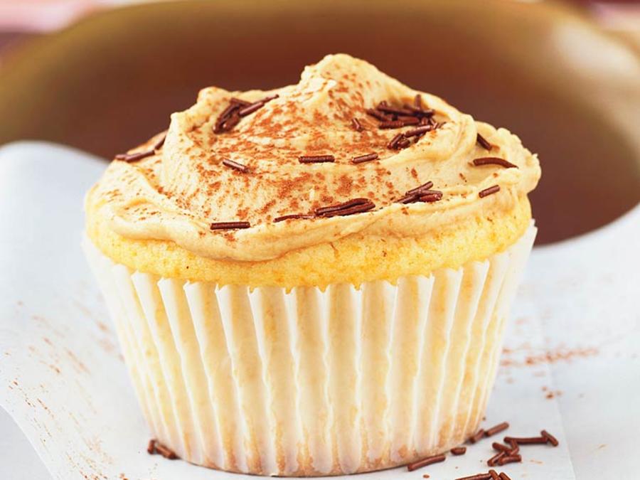 Vanilla Buttermilk Cupcakes Recipe Sunset Magazine