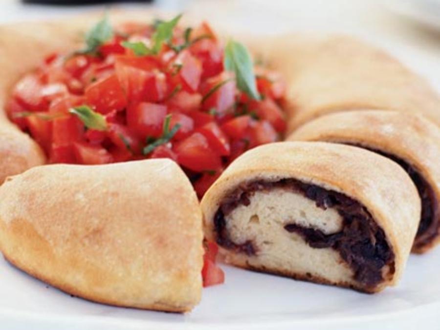 Rollino Veneto Tomato Basil Salad Recipe Sunset Magazine