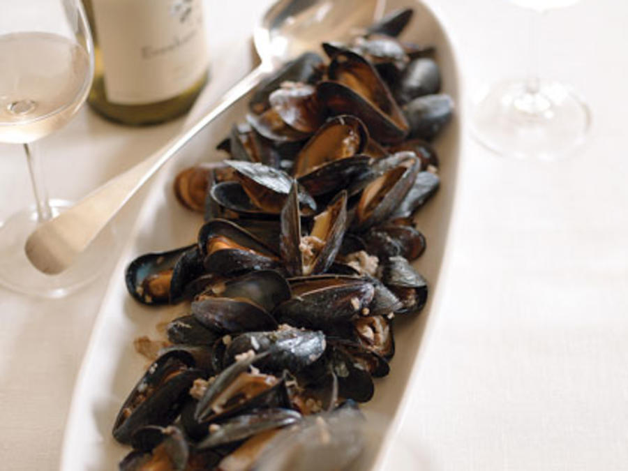 Mussels with Sausage and Thyme Recipe Sunset Magazine