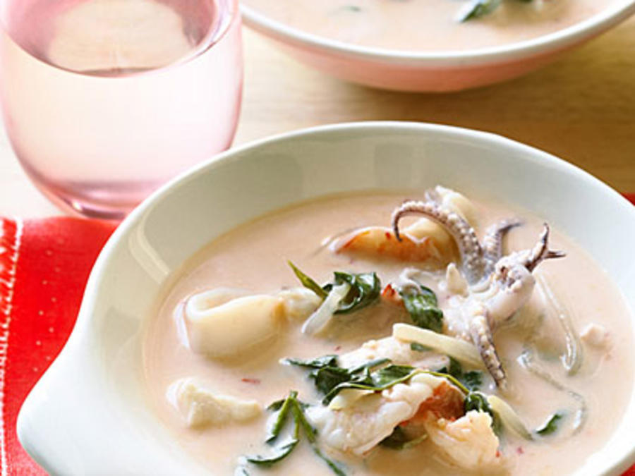 Red Curry Fish Stew with Rau Ram-image