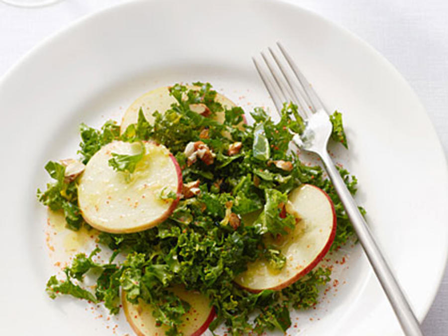 https://img.sunset02.com/sites/default/files/styles/4_3_horizontal_-_900x675/public/image/recipes/su/13/03/shaved-honeycrisp-apple-kale-salad-su-x.jpg