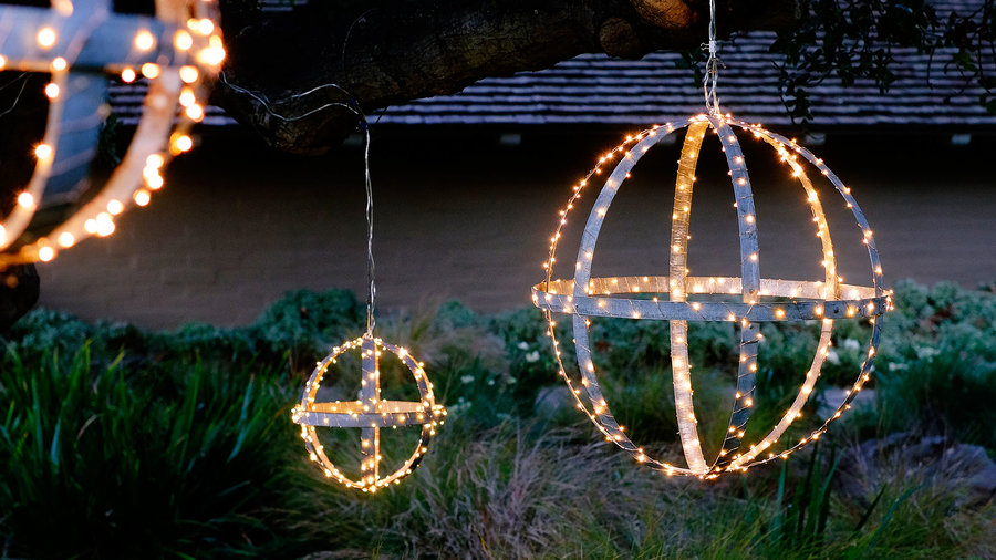 outdoor garden christmas lights