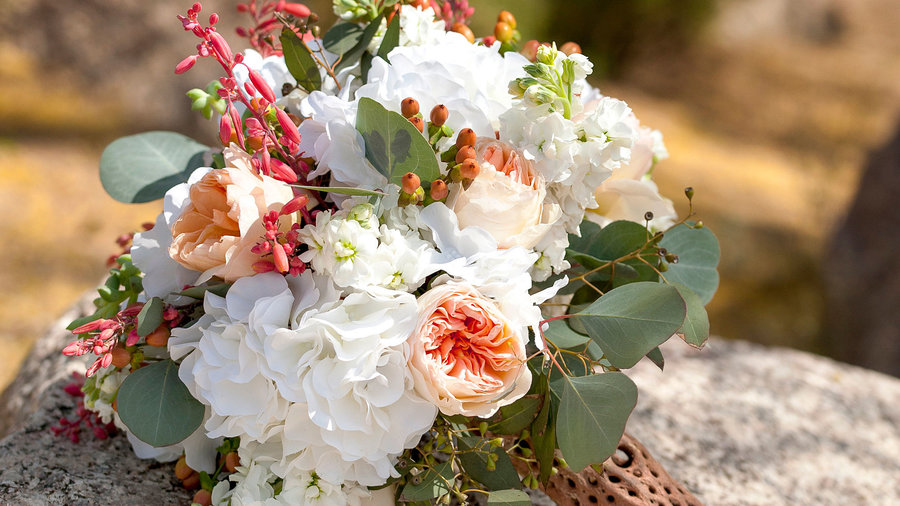 Must-Have Wedding Bouquets