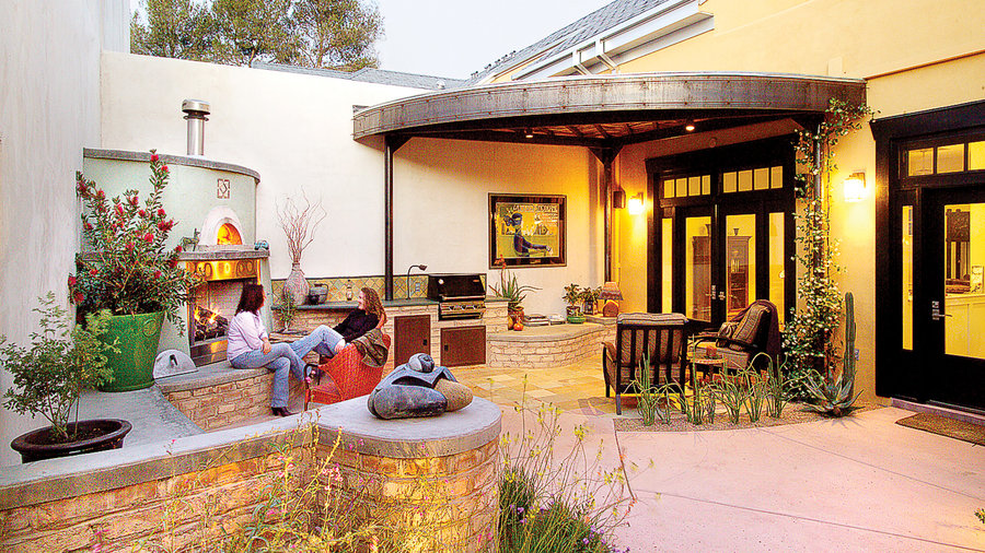 40 Ideas For Patios Sunset Magazine Cozy Curvy Patio
