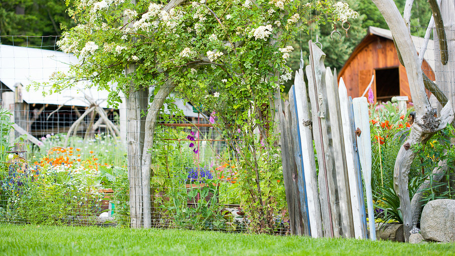 28 Diy Salvage Makeovers Sunset Magazine Sunset Magazine