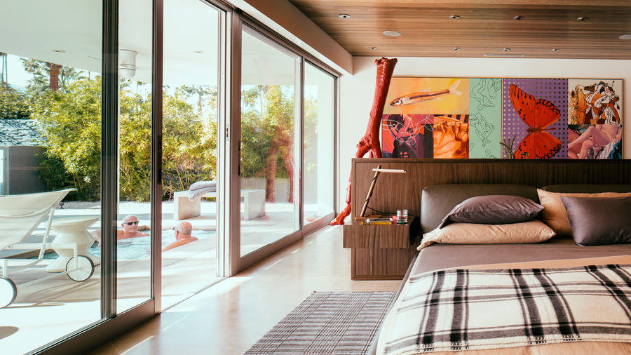 Divisive headboard Divisive headboard