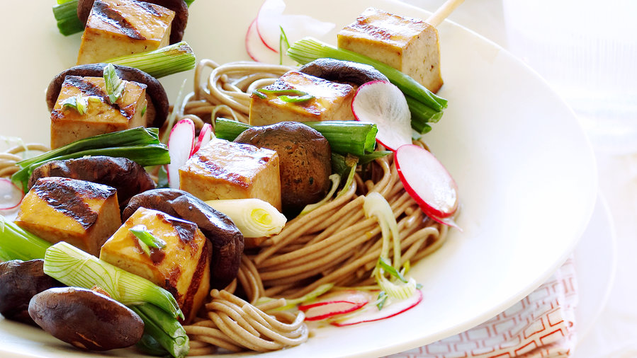 Daily Grill: Japanese Tofu Skewers on Soba (0913)