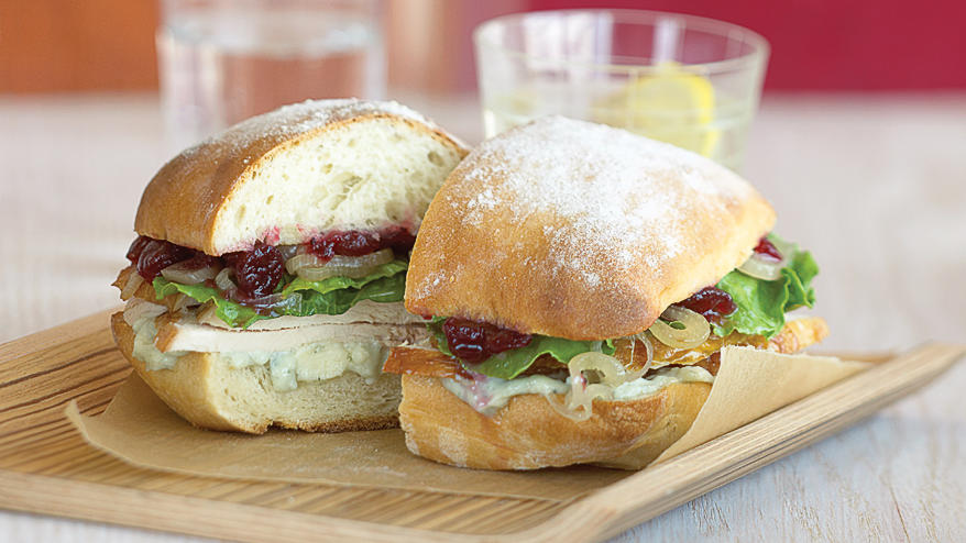 Turkey Sandwiches with Shallots, Cranberries, and Blue Cheese (1106)