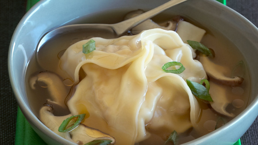F&F winter: Chicken and Shrimp Dumplings in Shiitake Broth (1210) F&F winter: Chicken and Shrimp Dumplings in Shiitake Broth (1210)