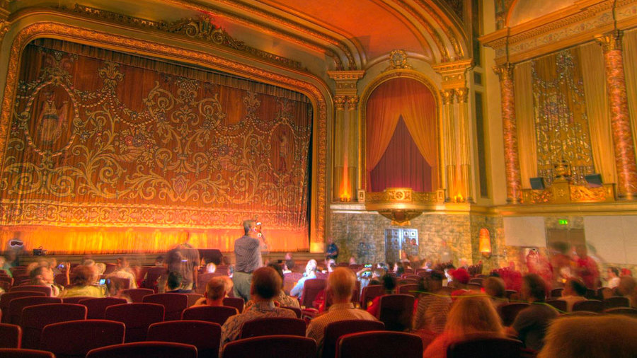 grand-lake-theatre_0.jpg