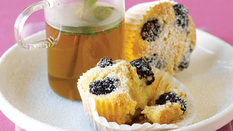 Blackberry-Almond Tea Cakes