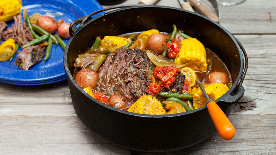 Rosemary: Dutch Oven–Braised Beef and Summer Vegetables (0413)