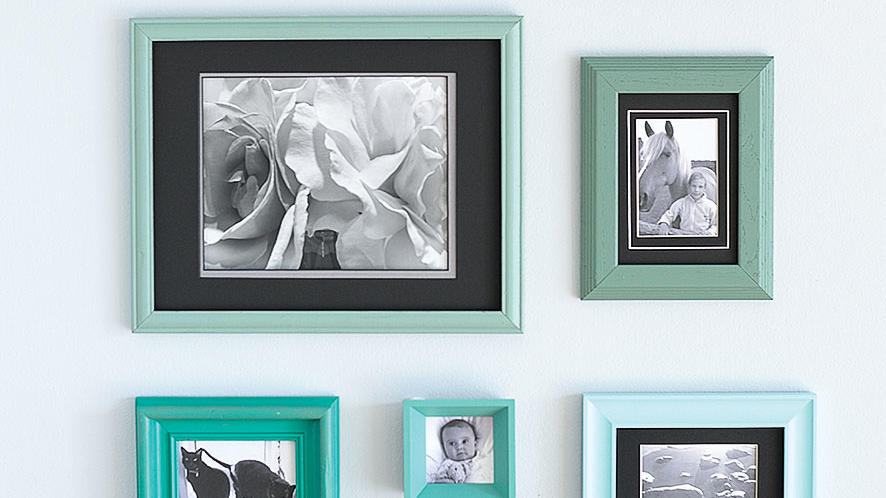 Download Colorful Photo Frames Wall - Sunset Magazine