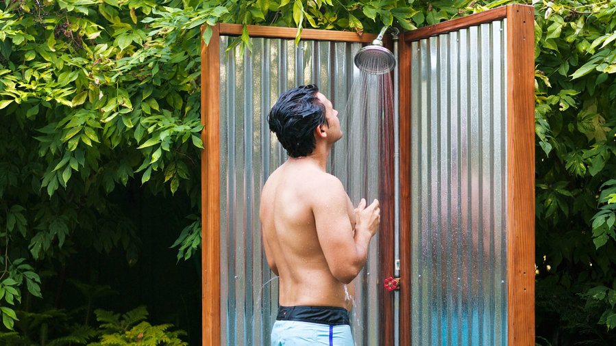 14 Refreshing Outdoor Showers