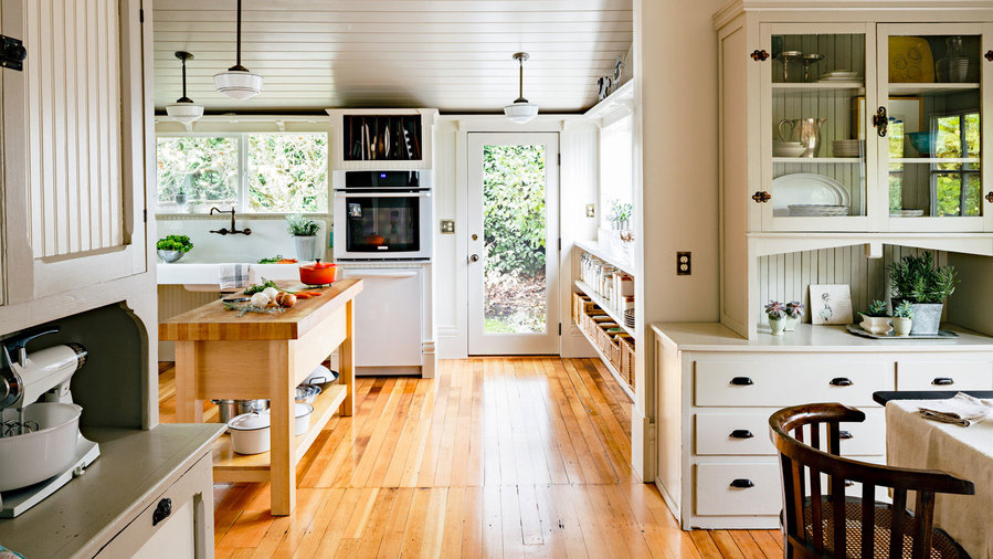 Vintage Kitchen Finds You Need In Your Modern Kitchen