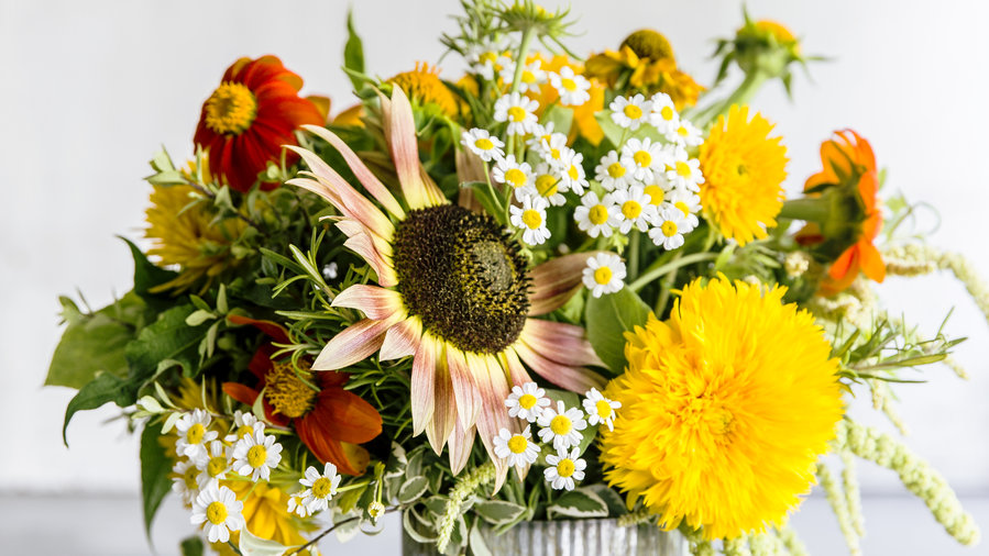 Sweet Ideas for Mother's Day Flowers- Sunset - Sunset Magazine