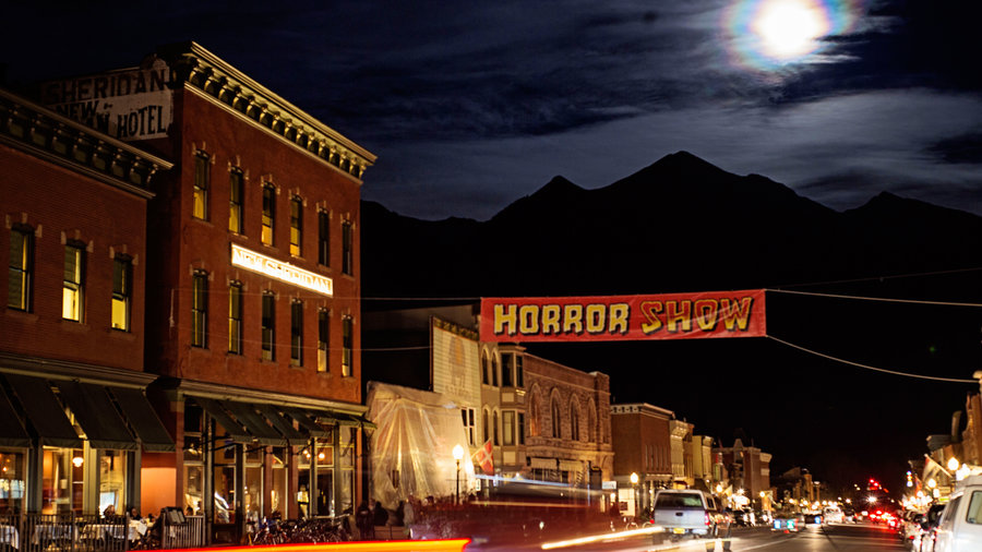 10 FrightTastic Haunted Houses, Mazes, & More Sunset Magazine