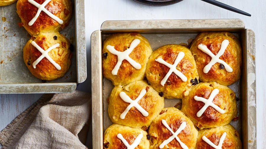 Orange Hot Cross Buns (0410)