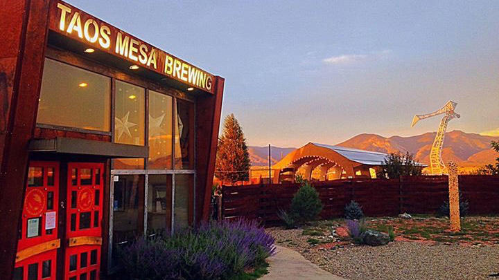 Taos Mesa Brewing bar exterior