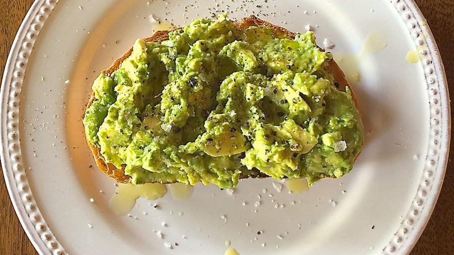5 creative ways to top your avocado toast