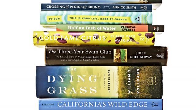 8 Incredible Books to Give as Gifts