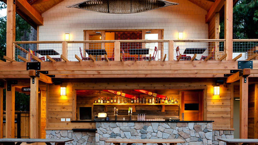 A Yosemite Lodge With A Great New Amenity   Cc Evergreenpoolbar 