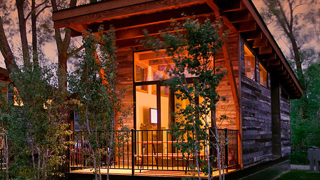 Vacation home rentals, fall camping, ghost towns—and more travel finds