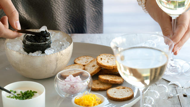3 smart shortcuts for your holiday party
