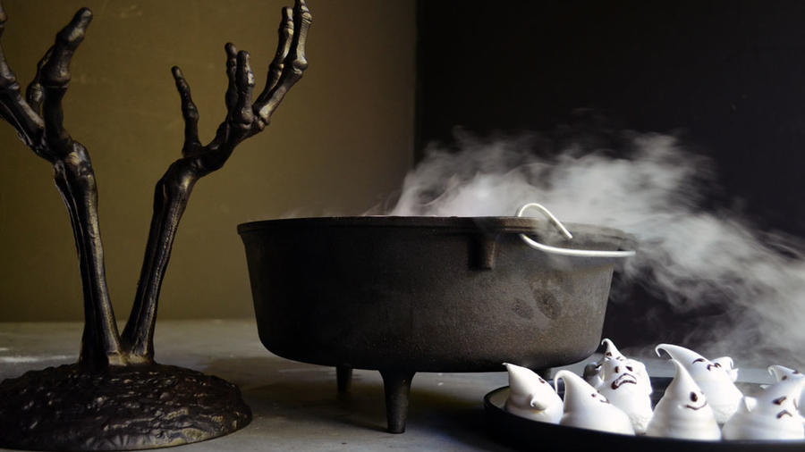 Halloween Cocktail Madness: Spooky Sangria