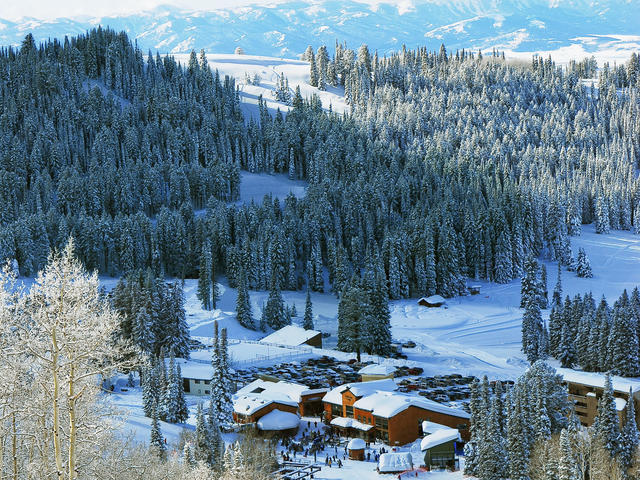 Grand targhee teewinot lodge best relaxing vacations