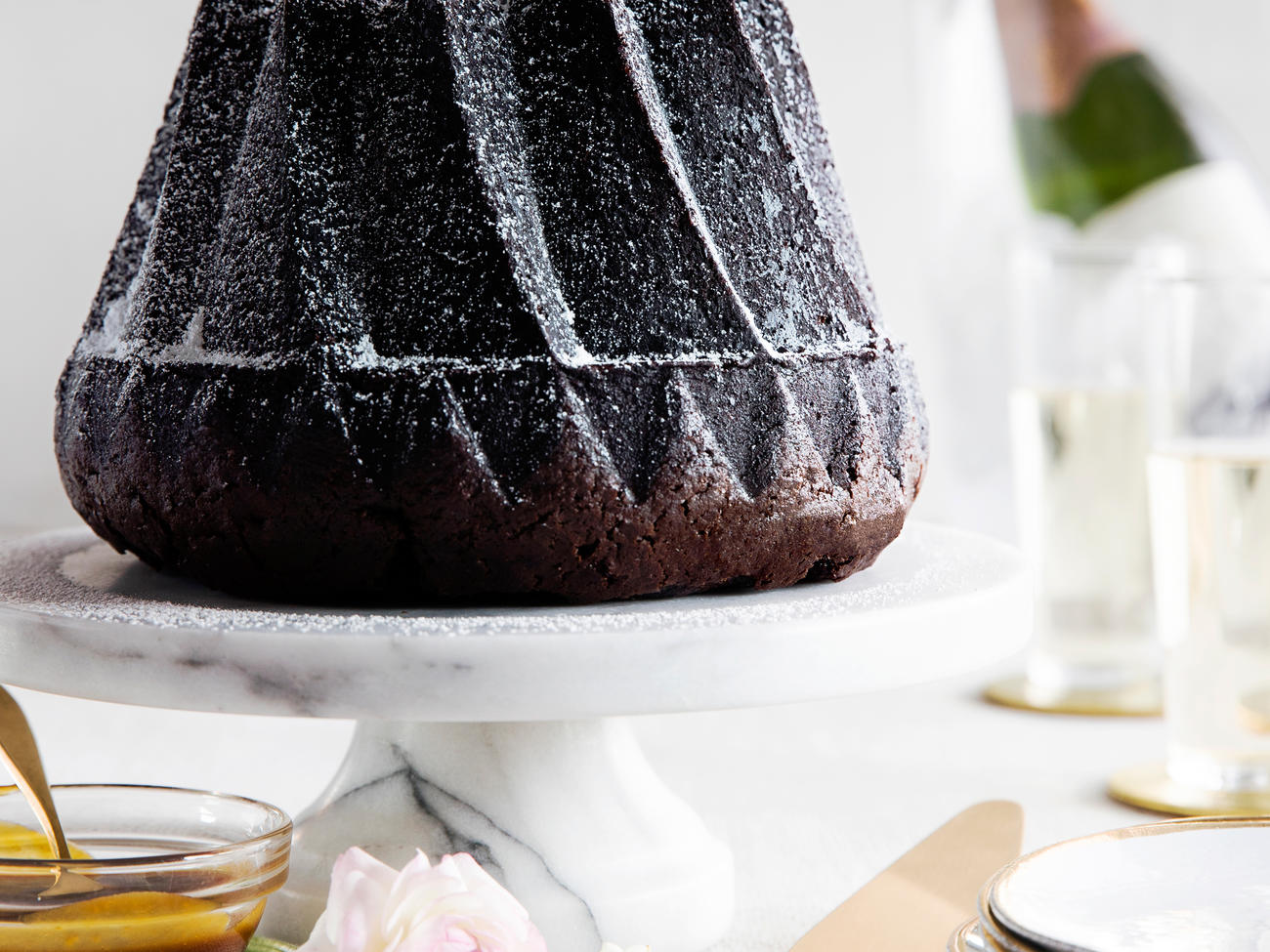 https://img.sunset02.com/sites/default/files/styles/marquee_large_2x/public/1484943939/dark-chocolate-bundt-cake-whiskey-caramel-sauce-su.jpg