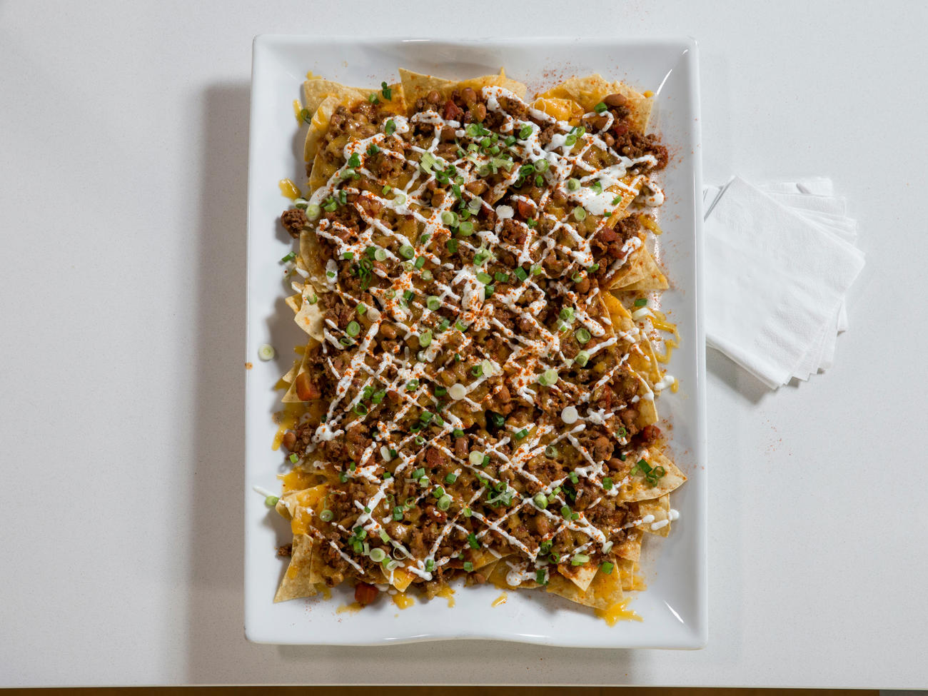 Smoky Beef-and-Bacon Chili Nachos – Sunset Magazine